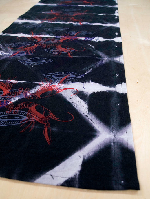 Table Runner // AntiDyed printed Crayfish + Almond Shells